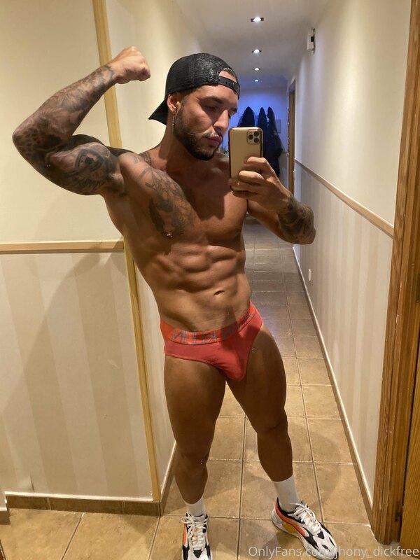 You want to see me with out underwear? Come to :  -Onlyfans ..