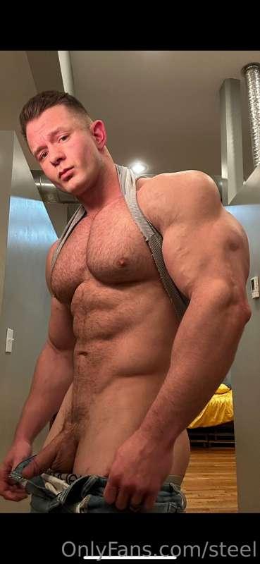 Good boy.. here is your treat 🍆💦