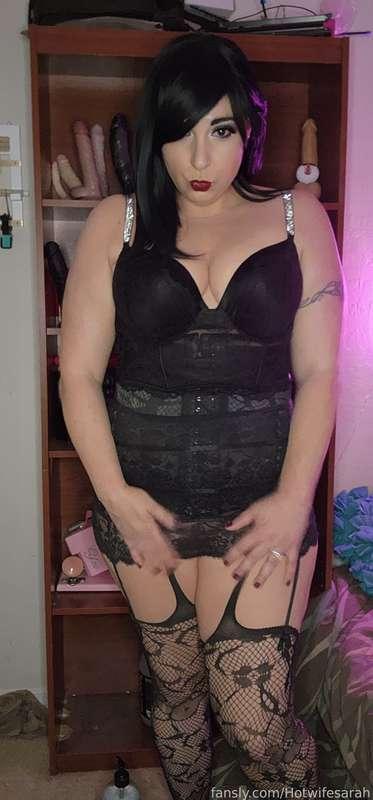 hotwifesarah image #19