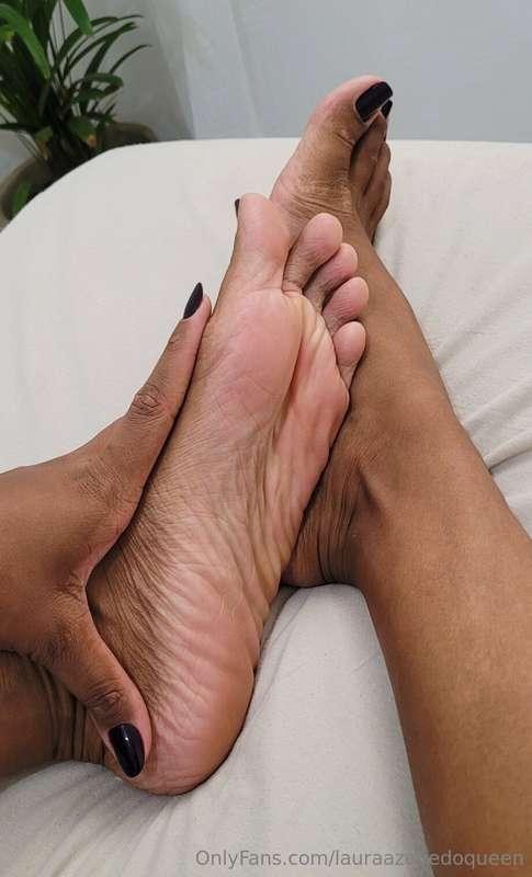 Did you like this combination? 💅🏾 👣