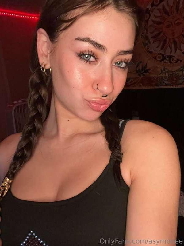 do u see pigtails or handlebars?