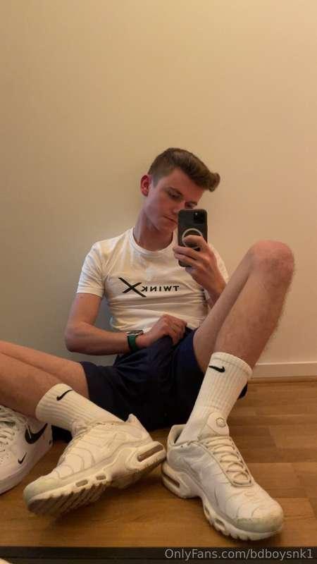 Videos —>>> @naughtyboyger 😏