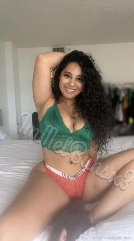 🎄 Christmas came early ❤️💚 like if you like this set on me 😉