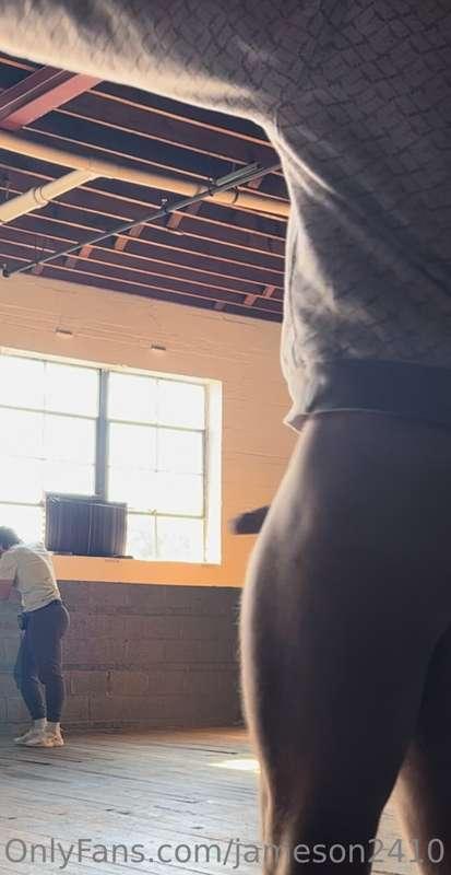 Did the no handed thigh clap for my boss today 😂🍆🍑💦