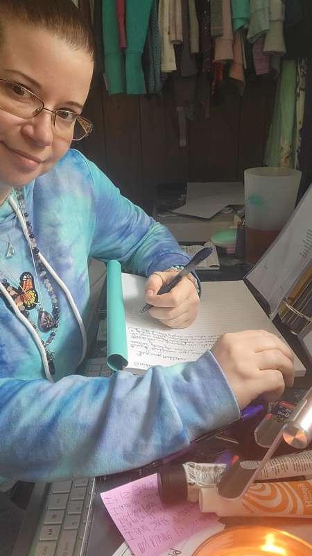 Study selfies!
Wrote my 1st couple mindfulness scripts too. ..