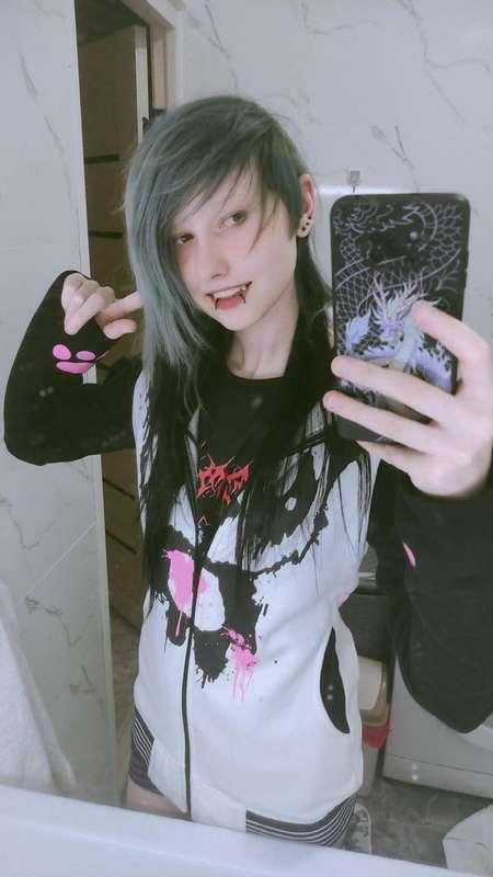 little_emo_kitten image #10