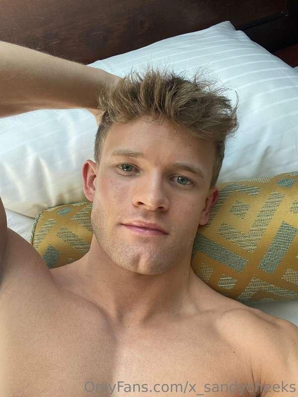Happy Weekend 🥳
Is anyone excited for Eurovision tonight?