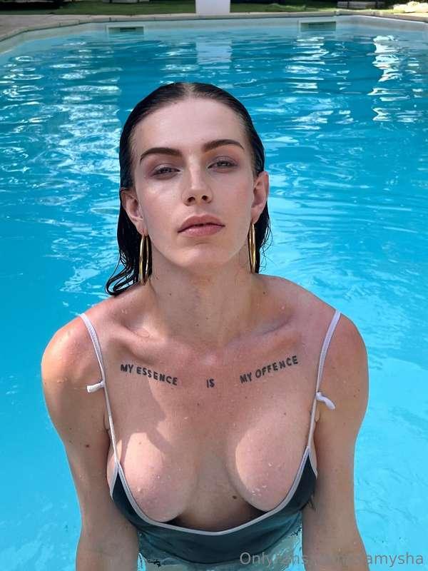 Swim with me? 💦