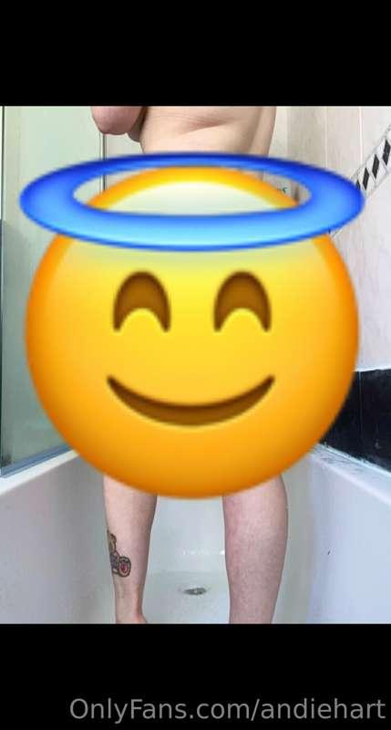 FYI this is the shower pic you’ll receive uncensored.. get l..