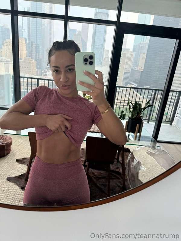 Abs getting hardddder than your boner LOL