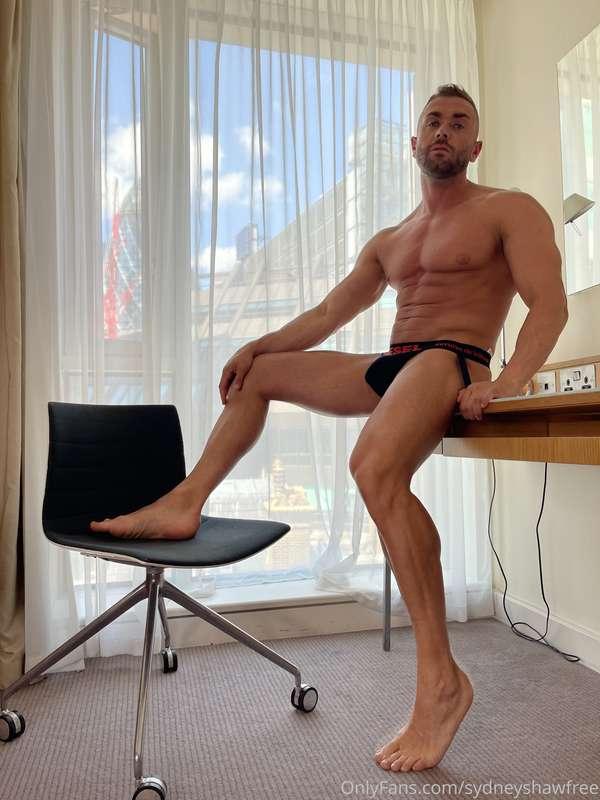 Cum and take a seat in my office 😏