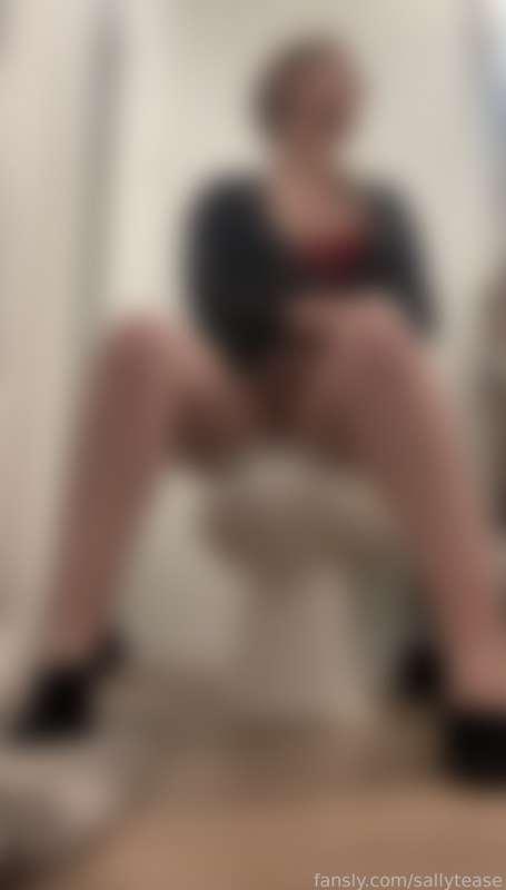 sallytease image #0