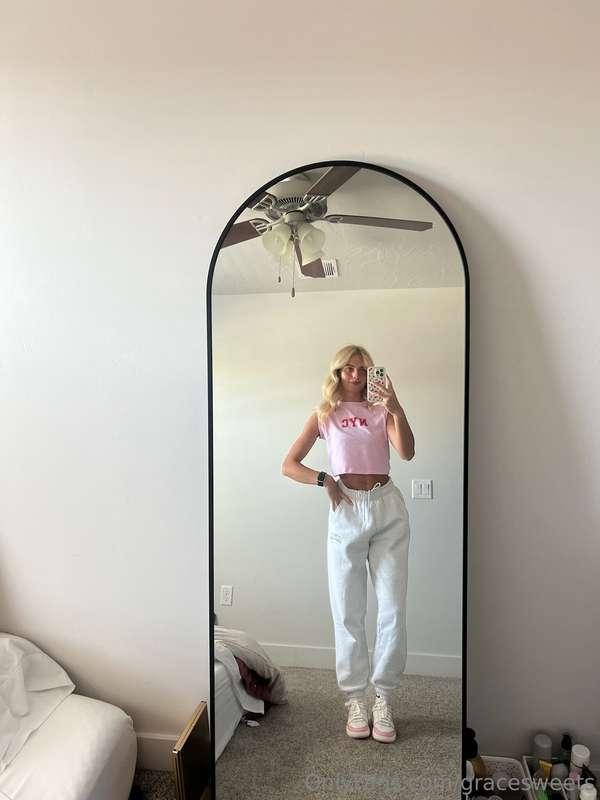When in doubt, wear something cute! 💕