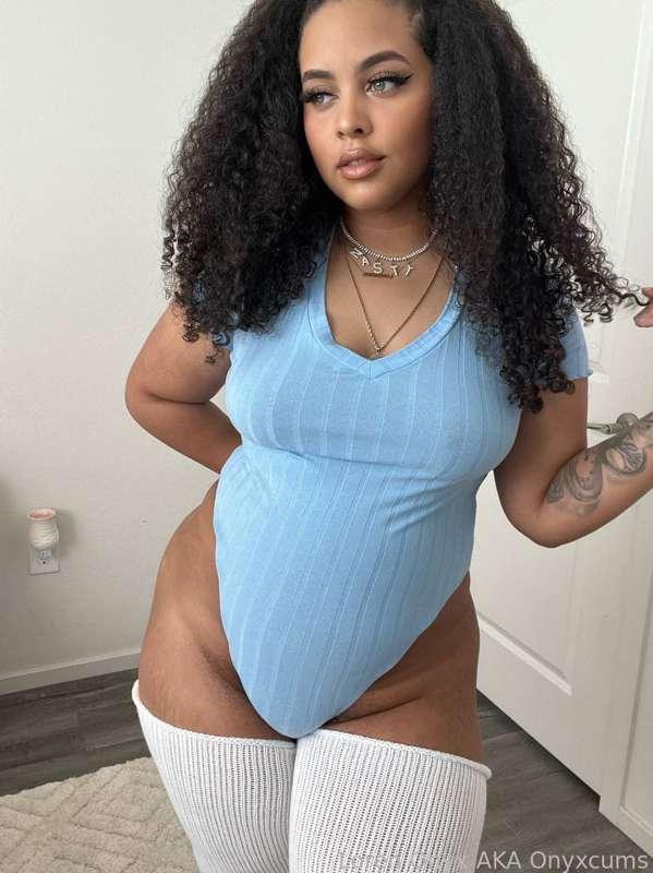 onyxcums image #1