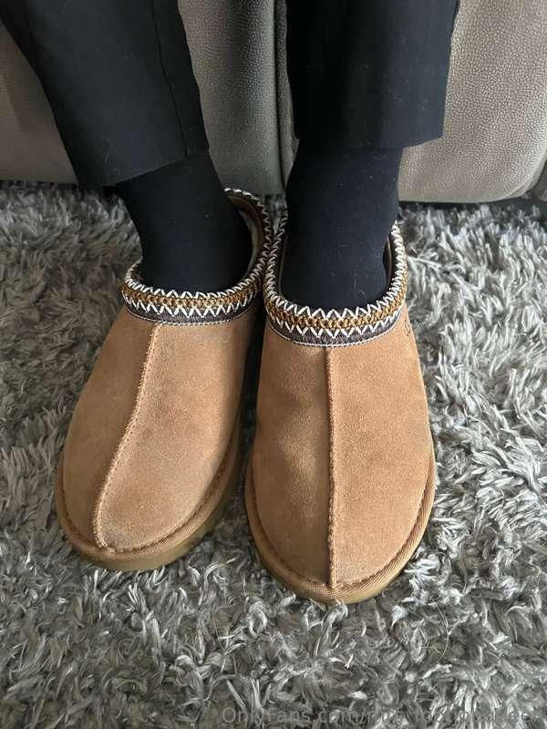 mrs_footjobqueen image #18