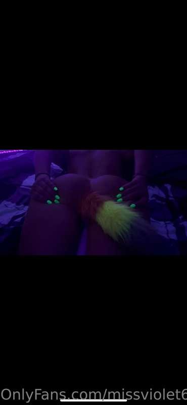 New video out tonight in your DMS 🍑🌈🦄🤪