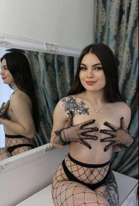 Sweetie😈, you wanna fuck a pervert like her @yanafx ? Go ahe..