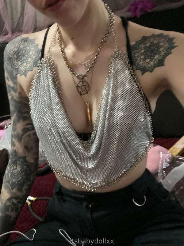 This top has broken like 8 times and I keep having to metal ..