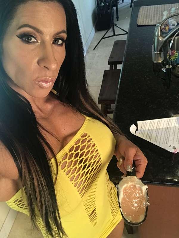 You ready to suck my pussy????😜