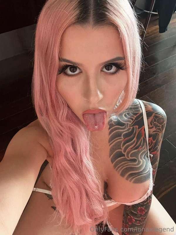# Do you like me better.... down on my knees daddy? ✨🍥