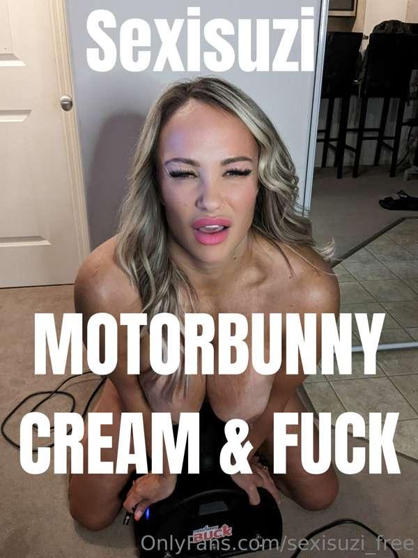 𝐌𝐎𝐓𝐎𝐑𝐁𝐔𝐍𝐍𝐘 𝐂𝐑𝐄𝐀𝐌 & 𝐅𝐔𝐂𝐊 🥵🌶️🤯 Watch me climb on top of my Mot..