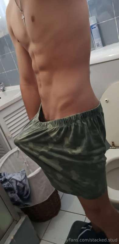 Feel like I'm gonna explode in the next few seconds Wanna se..