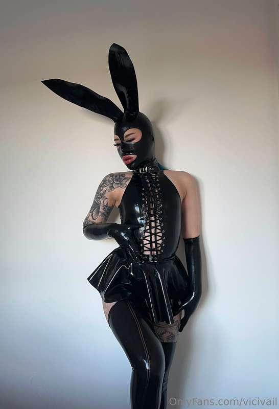 This Easter Bunny is going to crush your eggs