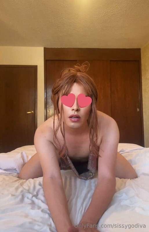 Amas mi carita de puta vdd? Vídeo ya disponible $