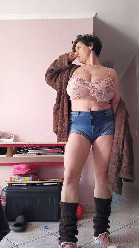 Hmmmm....it been a while since I dressed this cute underwear..
