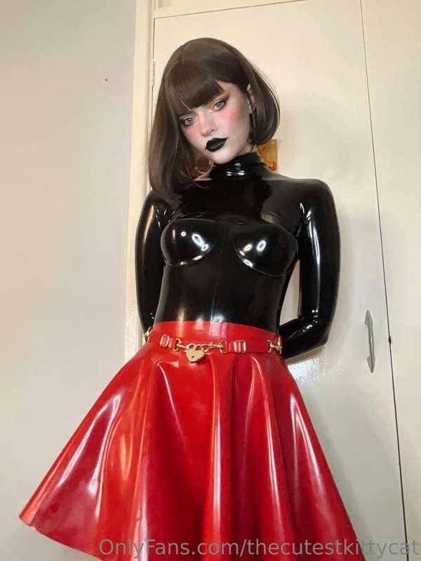 Black and red latex is the perfect colour combo ❤️🖤 now get ..