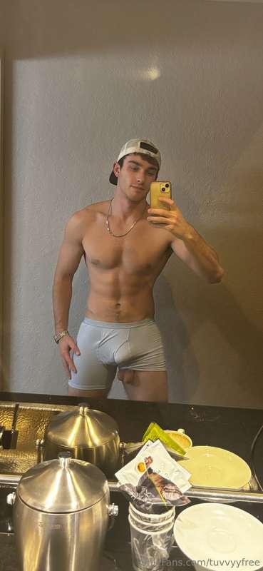 Sneaky pic 😈