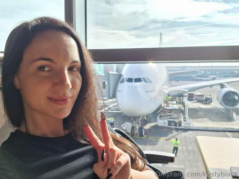 Hey, my dears, wish you nice Tuesday! 😊 I'm just flying to D..