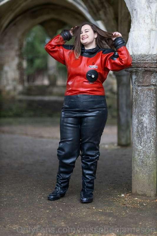 It's been a while... but for those heavy rubber fans, I got ..