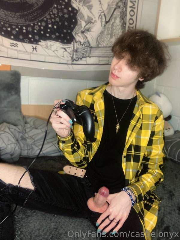 **Wanna play with my joystick?**