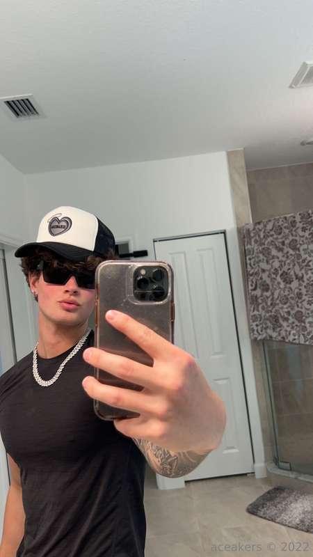 😎