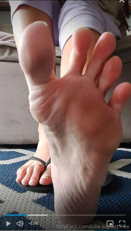5-min POV licking my slightly dirty soles and sucking my toe..