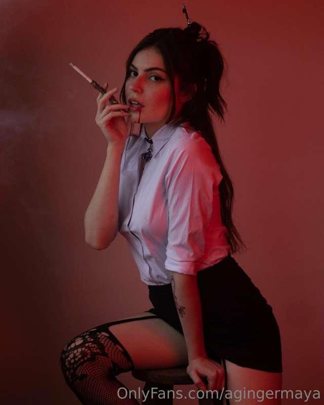 🧛🏽‍♀️🧛🏽‍♀️🧛🏽‍♀️