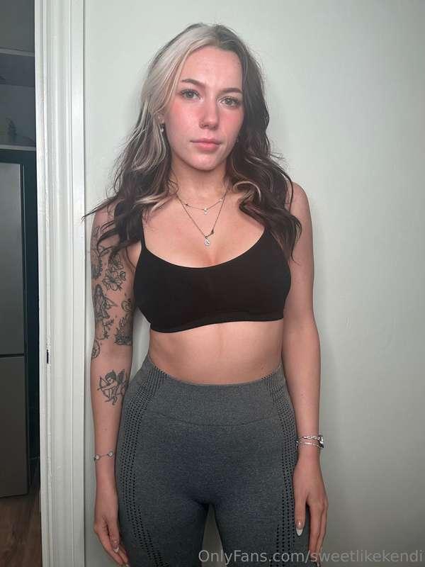 What your gym crush is wearing under her clothes 😘