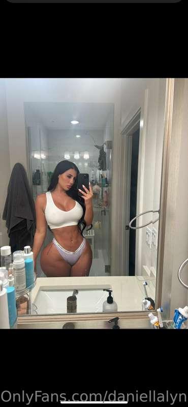 daniellalynnnn image #0