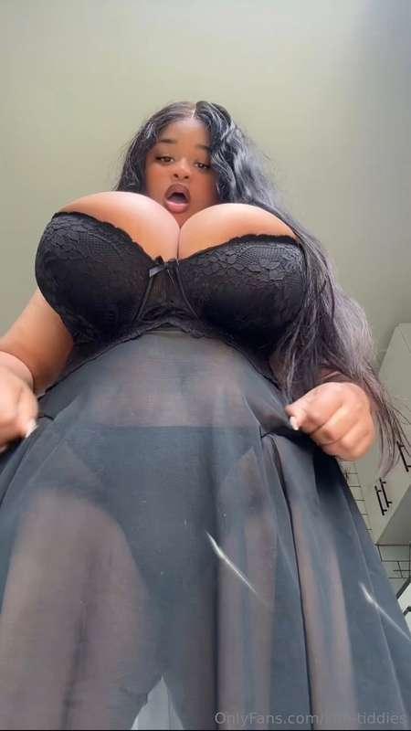 Can you handle 100kilos of tiddy weight on your face or you’..