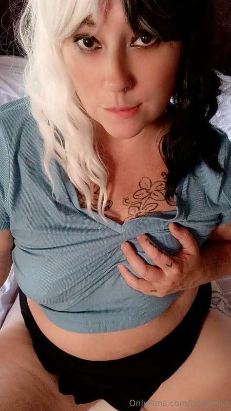 Happy Friday!!! My VIP page is on sale, go check it out! @mi..