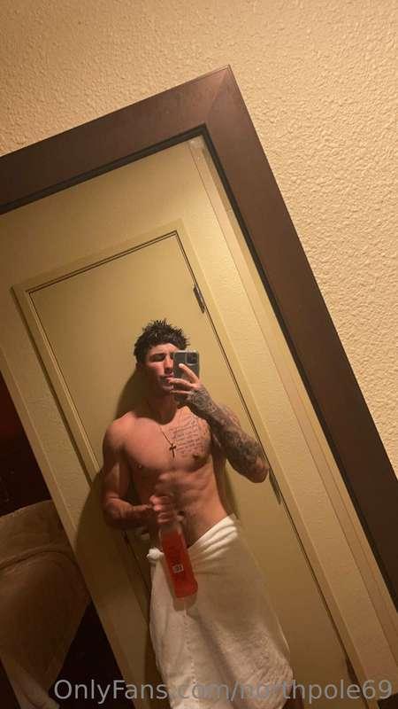 ITS MY F*CKIN BIRTHDAY WEEKEND!!! 🍾🍻
Show ya boy some love i..