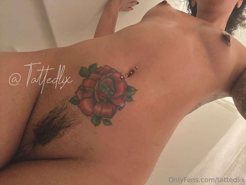 Freshly shaved with a set of new piercings ♥️💋 you like ?