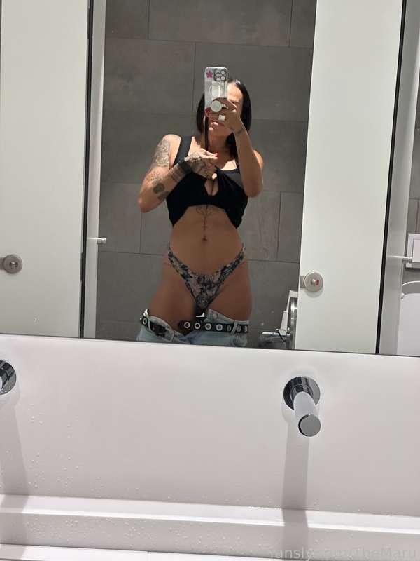 Bathroom 🚽 