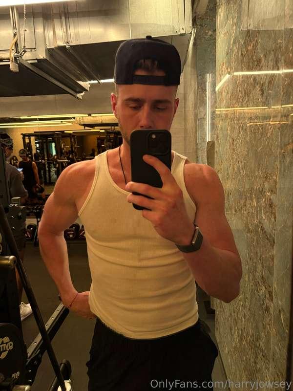 Late night gym sesh >>>