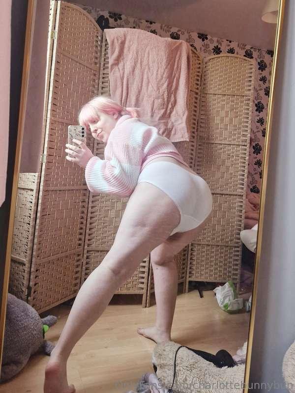 charlottebunnybun image #1
