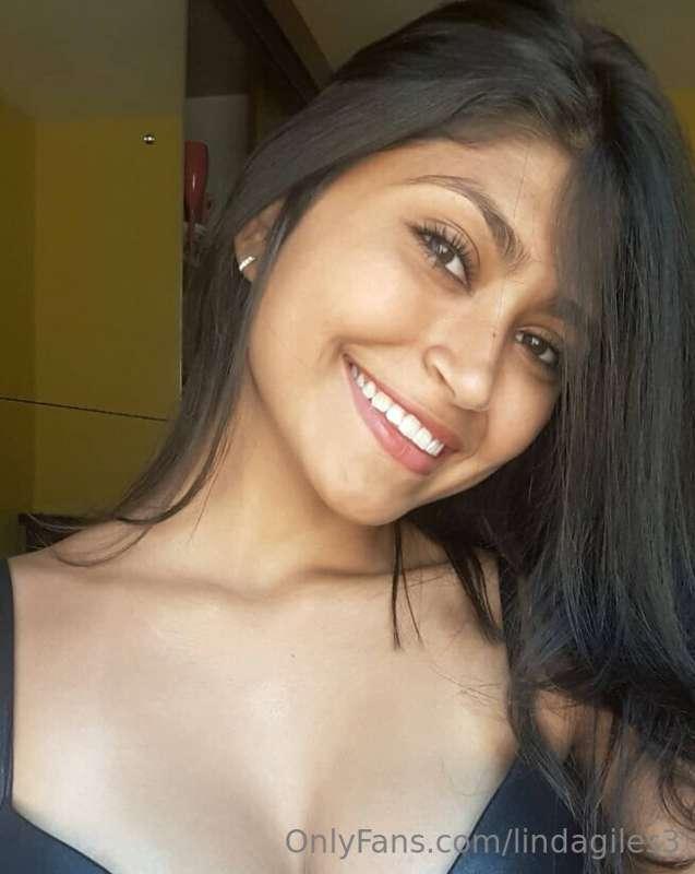 I hope my smile makes your day better 🥰