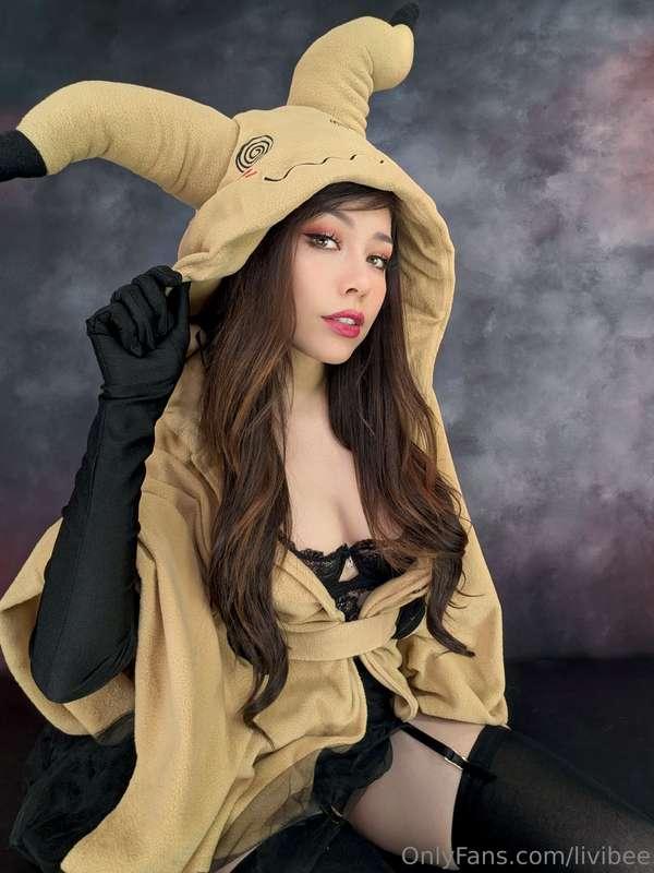 BOO! Cutiepie Mimikyu is waiting for you in the DMs