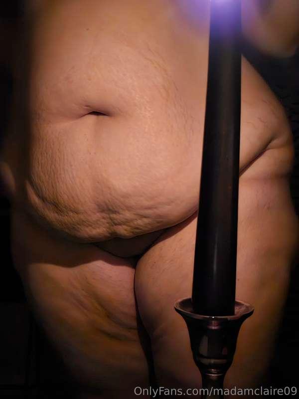 Spooky nudes for spooky season! 