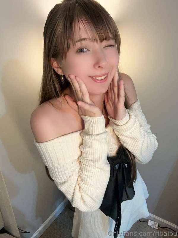 Feeling a bit lonely. Can we chat and get to know each other..